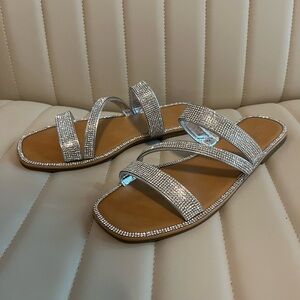 Elegant Silver Women's Sandals